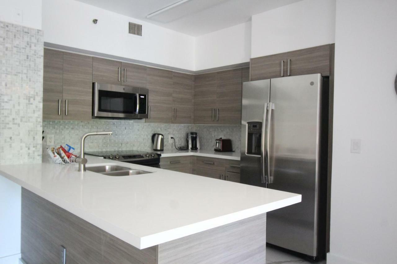 Appartement Yacht Club At Aventura 2 Bed 2 Bath Luxurius Cozy Brand New Extérieur photo