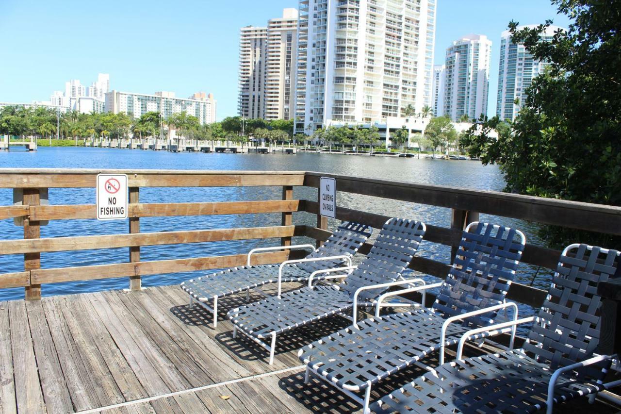 Appartement Yacht Club At Aventura 2 Bed 2 Bath Luxurius Cozy Brand New Extérieur photo